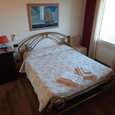 B&B Casa Santa Lucia Manerba del Garda Exteriör bild