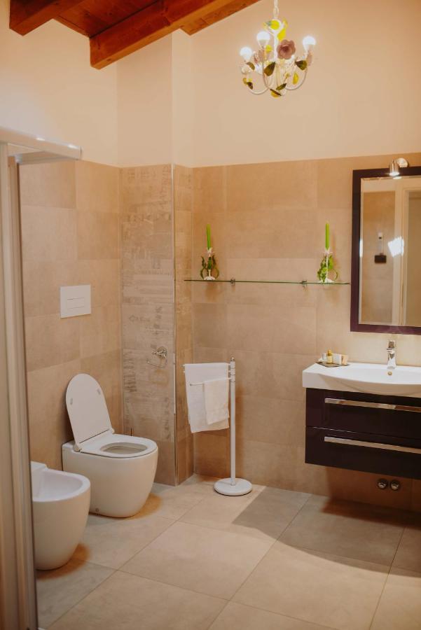 B&B Casa Santa Lucia Manerba del Garda Exteriör bild