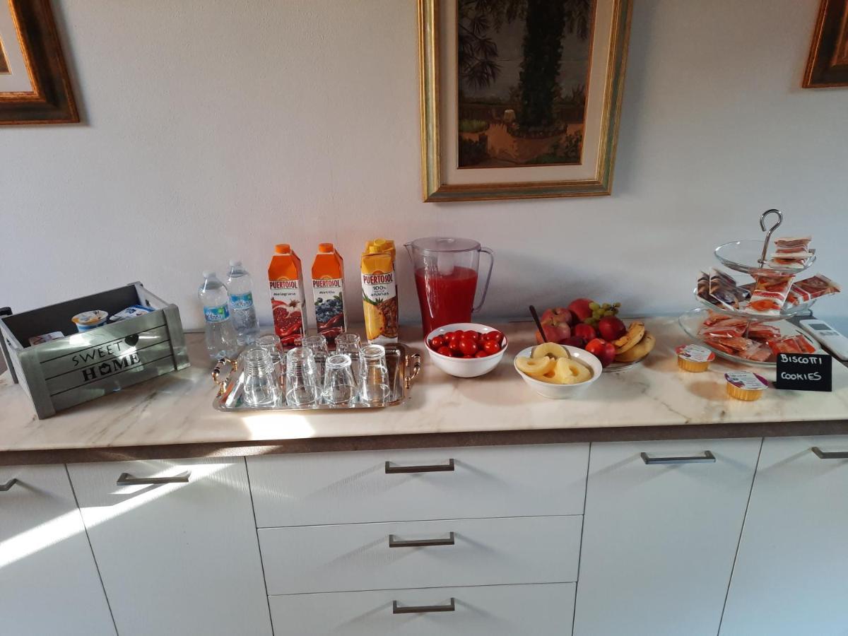 B&B Casa Santa Lucia Manerba del Garda Exteriör bild