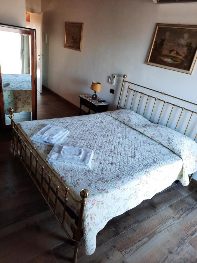 B&B Casa Santa Lucia Manerba del Garda Exteriör bild